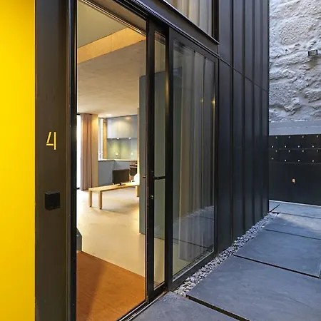 Feels Like Breiner 310 Design Modern Flats